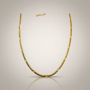 Elegant Gold Necklace